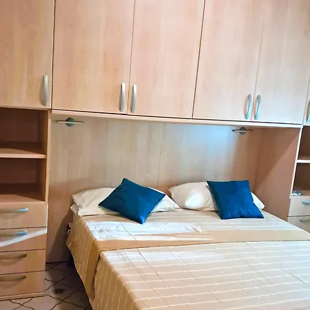 Cn002 - Cesenatico, Bilocale Con Terrazzo E Posto Auto Apartamento *